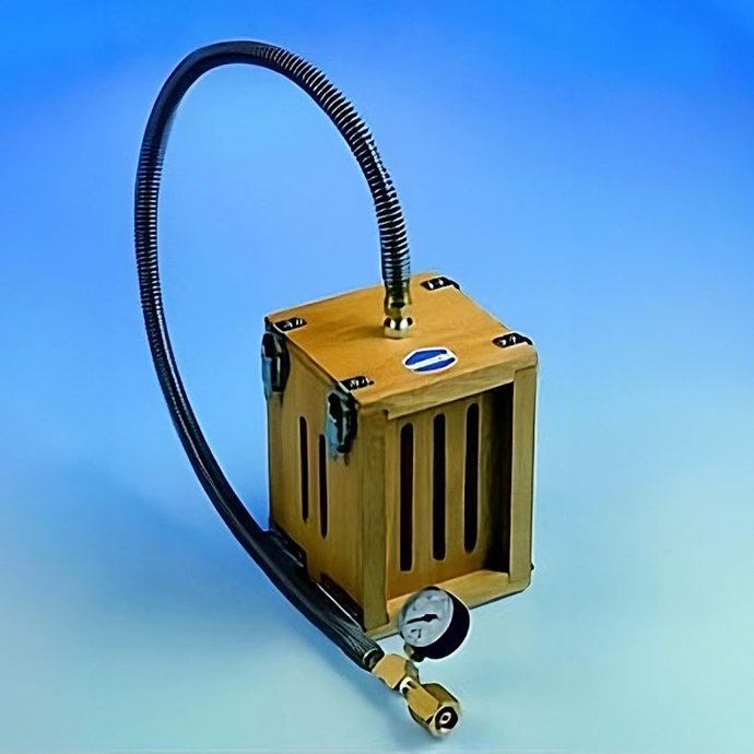 compact dry ice maker, makes 2 lb dry ice, no electricity needed Portable dry ice machine